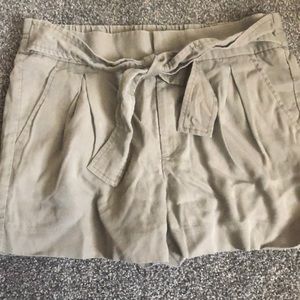 High waisted tie shorts